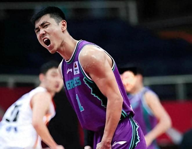 四川队轻取热火,高诗岩状态火热 四川队轻取热火,高诗岩状态火热