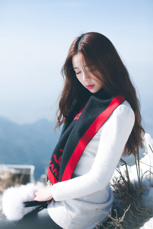 引擎轰鸣,绝无卡顿,哈利伯顿稳定输出,步行者稳稳驾驭公牛