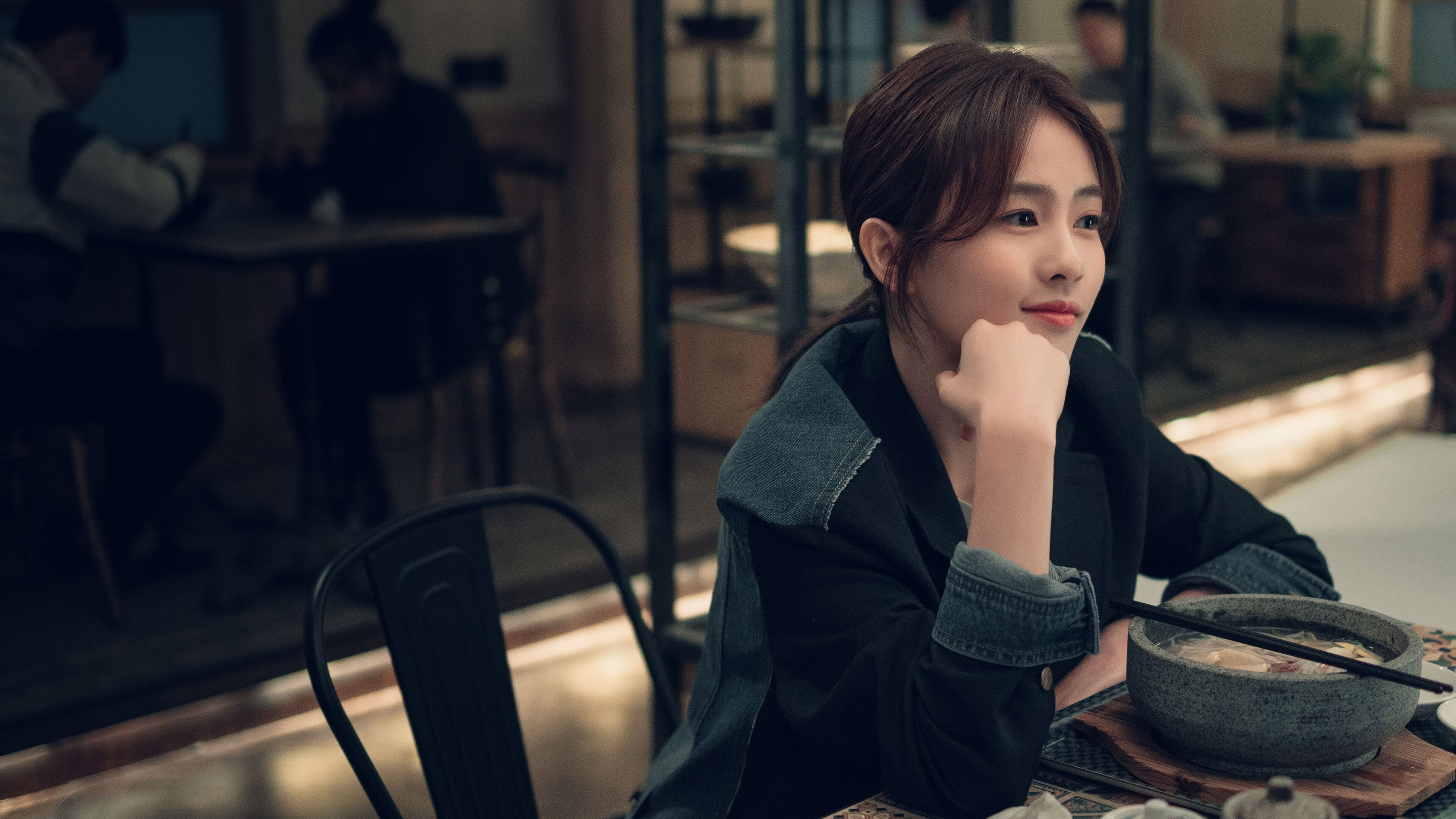 罗马斗兽场的新角斗士,库尔图瓦单骑救主,粉碎枪手围攻