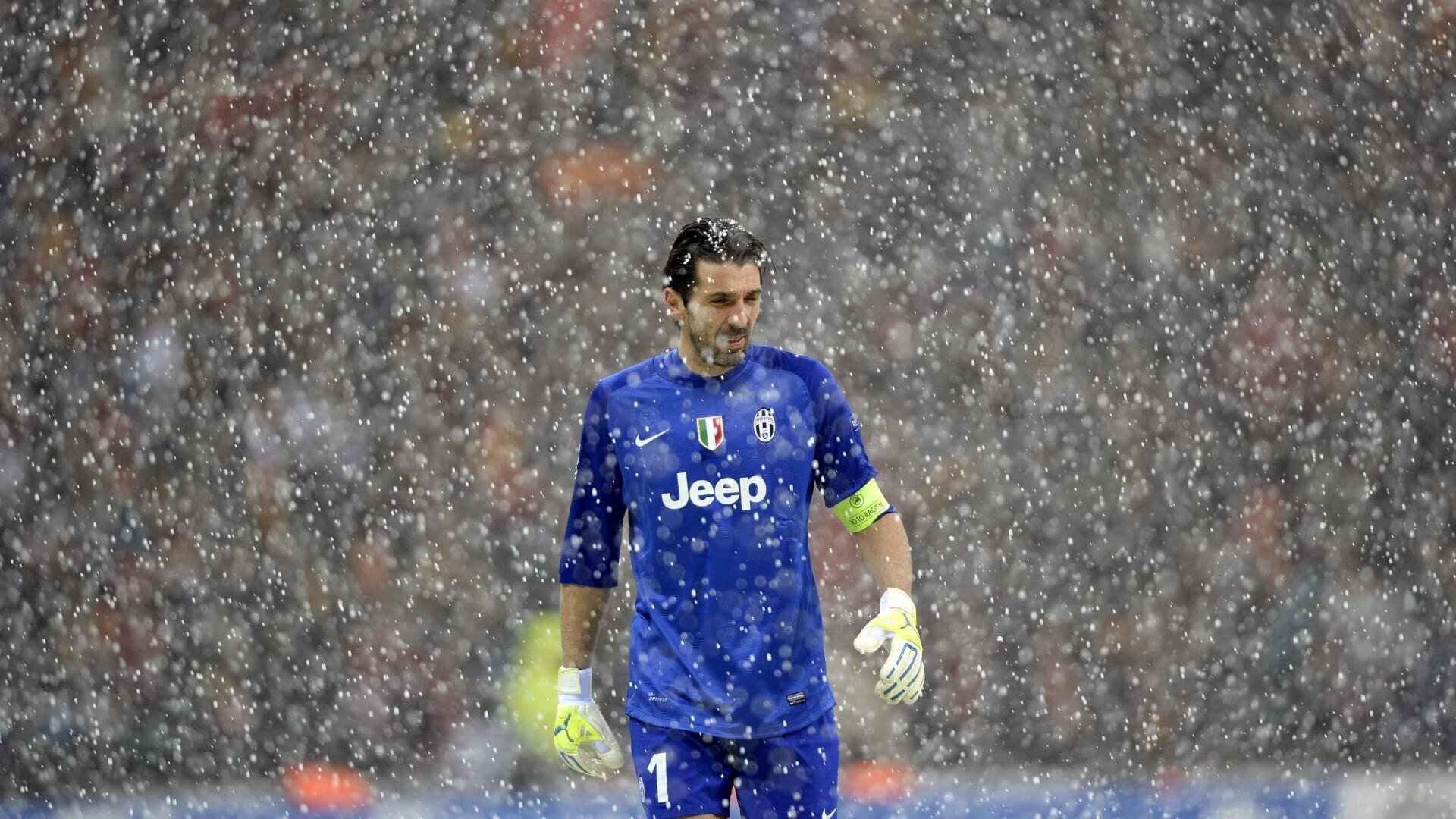 蓝色奇迹，勒沃库森最后十分钟的闪电逆转，布鲁诺如何一手撕碎利物浦的夺冠梦